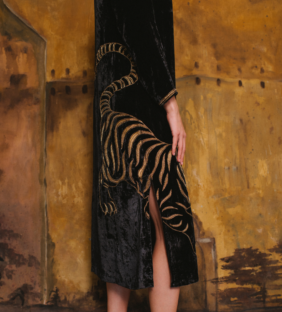Noir Zardozi Tigress Caftan