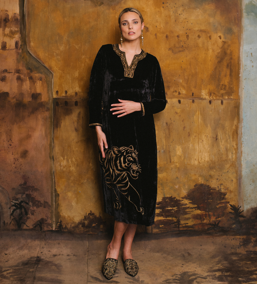 Noir Zardozi Tigress Caftan