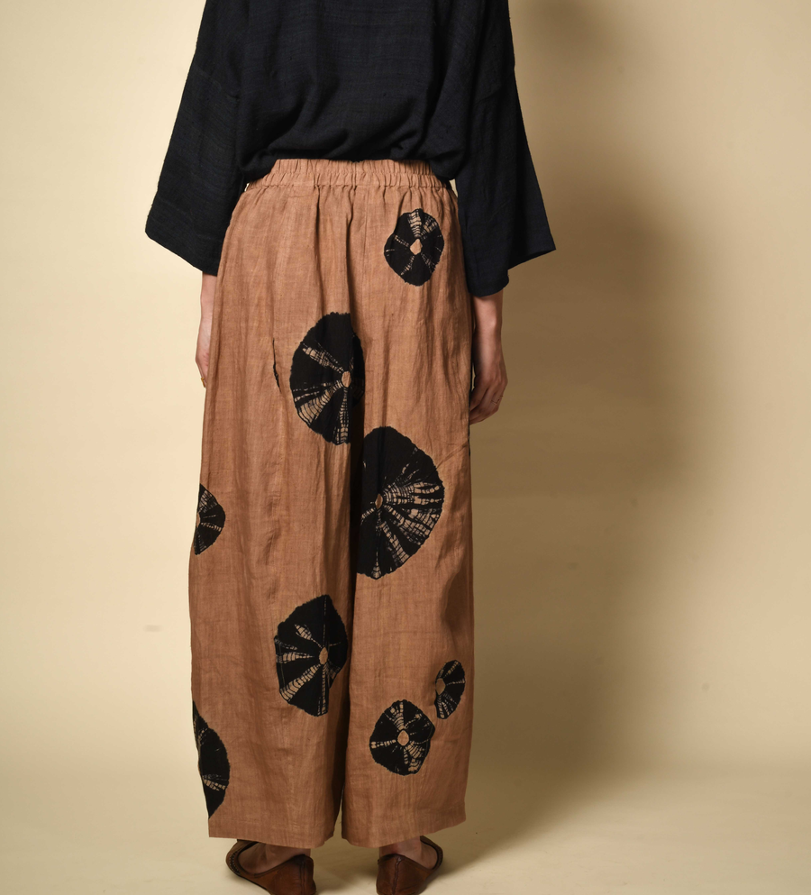 Bandhani Linen Gol Pants in Camel