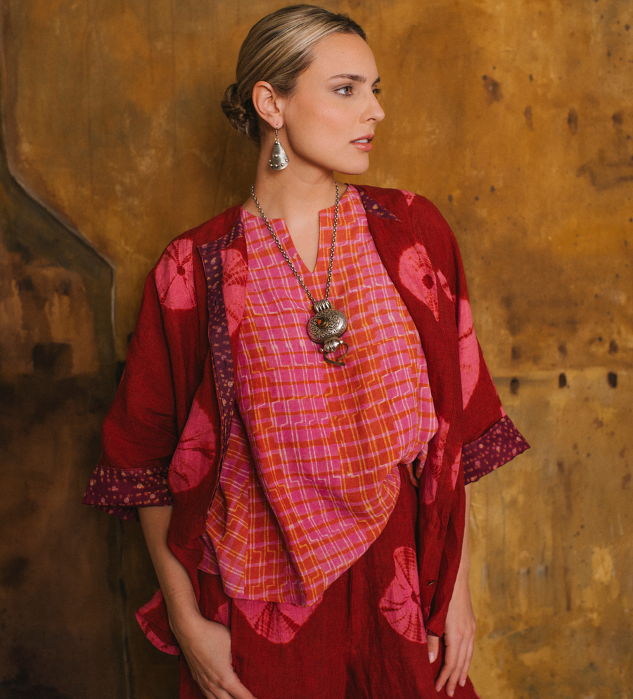 Bandhani Linen Bindi Shirt in Fuchsia