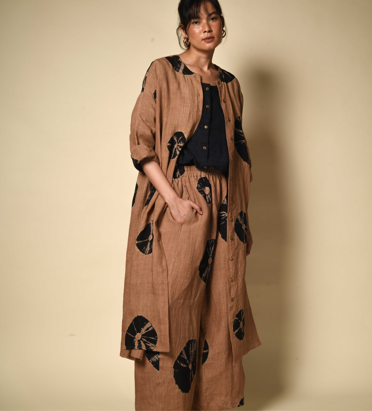 Bandhani Linen Gol Pants in Camel