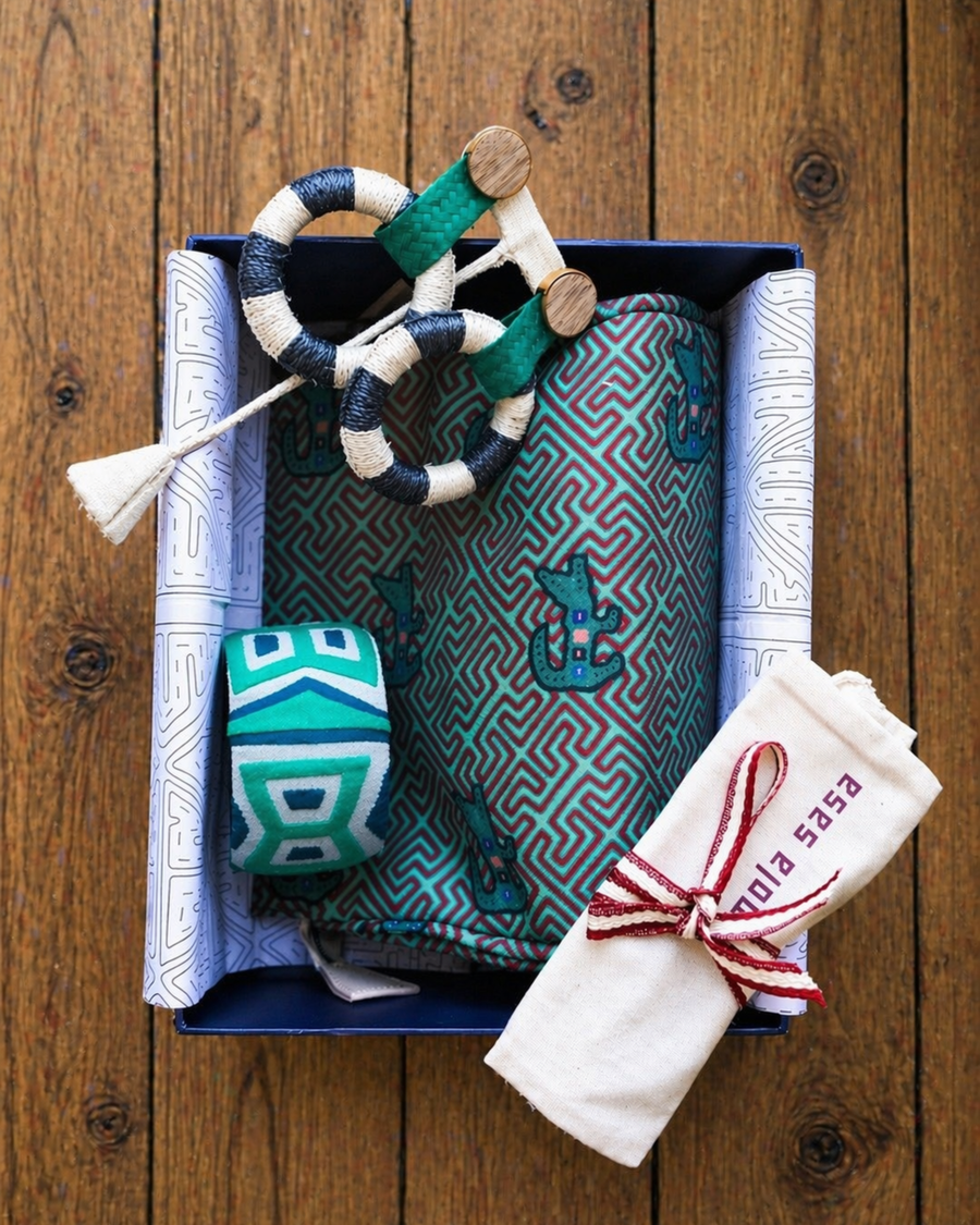 Mola Gift Box