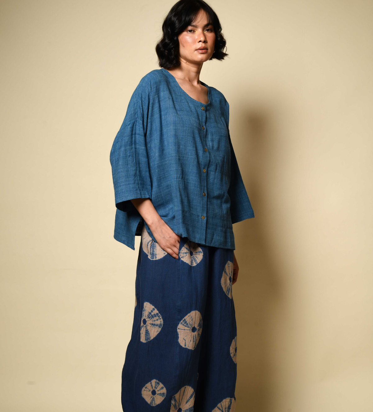 Bandhani Linen Gol Pants in Navy