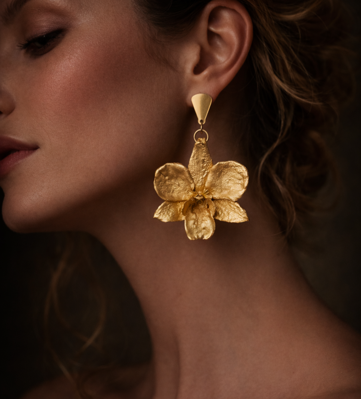 Dendrobium Biggibum Earrings 