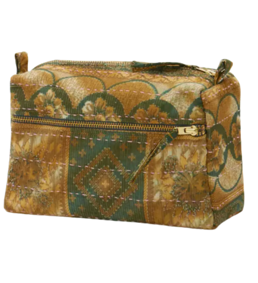 Kantha Medium Toiletry Bag