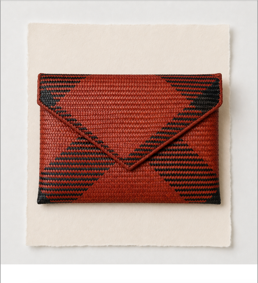 Fara Clutch