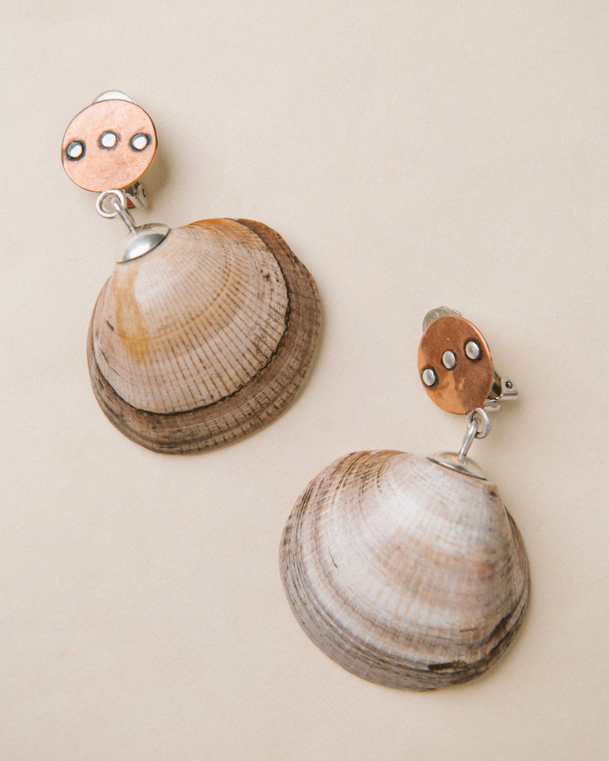 Nile Large Clam Earring