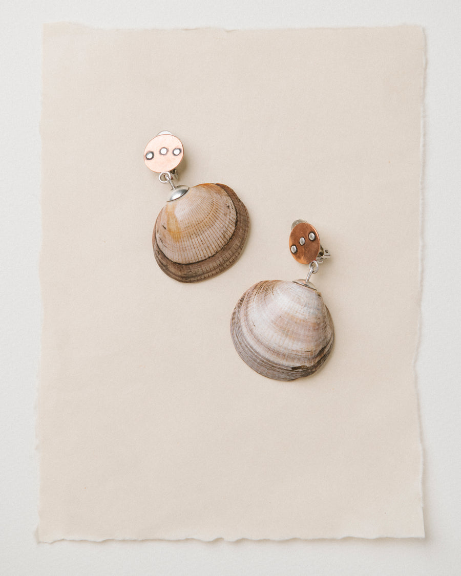 Nile Large Clam Earring