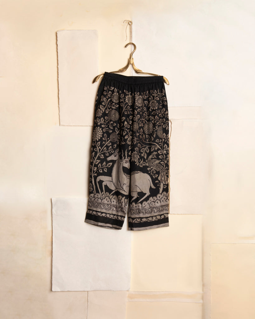 Trishna Silk Set in Black